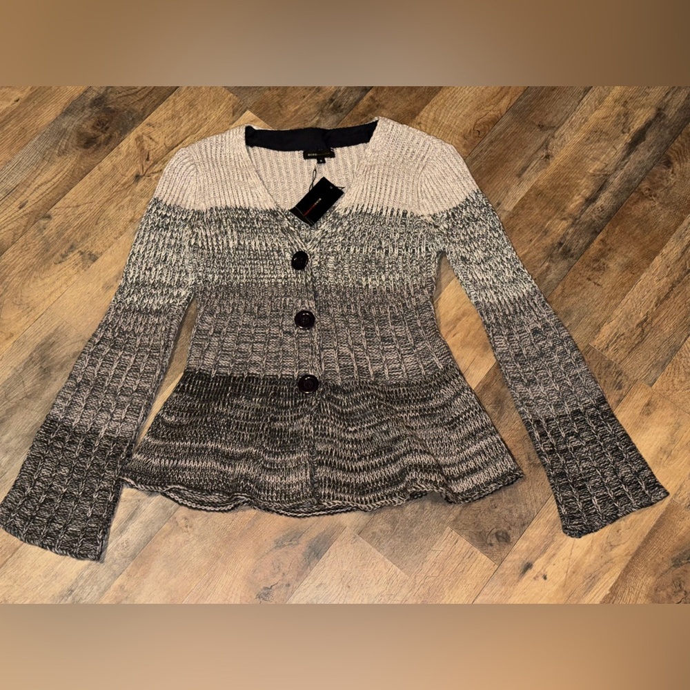 Stylish Ombre Knit Button-Front Women’s Sweater - Gray/Cream
